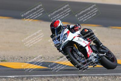 media/Oct-08-2022-SoCal Trackdays (Sat) [[1fc3beec89]]/Turn 10 (945am)/